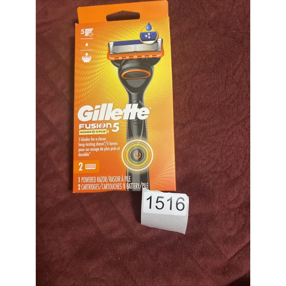 Gillette Fusion 5 Power À Pile Razor, 1 Razor Handle, 2 Cartridge On The Go Gift